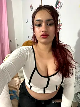 naomirouse  online show from 10-04-25, 03:04