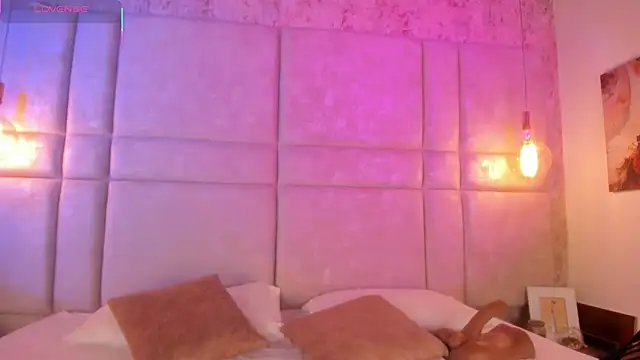 Mily Vermont online show from 09-27-25, 04:12