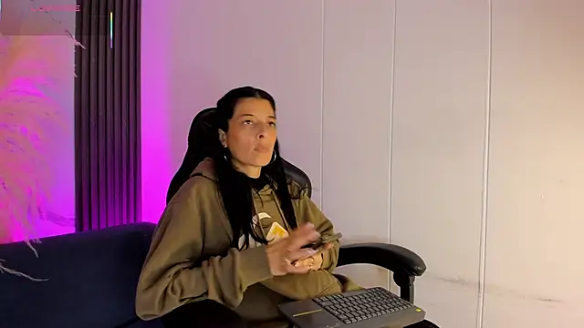 ShaunaDream online show from 02-22-26, 04:57