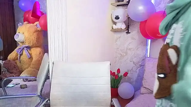 VioletxBloom online show from 02-17-26, 03:40