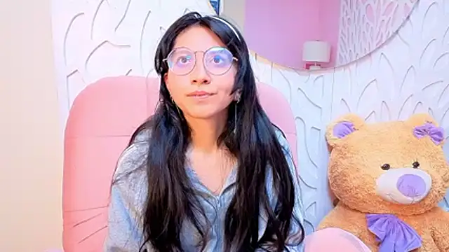 VioletxBloom online show from 04-15-26, 08:42