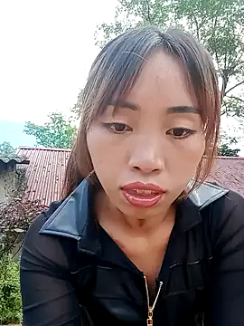 Snapshot of sulove_xx chatting on 09-18-25, 12:01 sulove xx online show from 09-18-25, 12:01