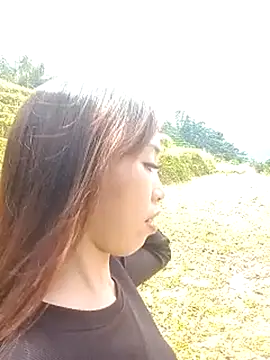 Snapshot of sulove_xx chatting on 10-09-25, 05:16 sulove xx online show from 10-09-25, 05:16