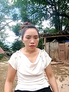 Snapshot of sulove_xx chatting on 10-17-25, 02:15 sulove xx online show from 10-17-25, 02:15