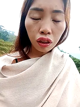 Snapshot of sulove_xx chatting on 10-26-25, 02:17 sulove xx online show from 10-26-25, 02:17