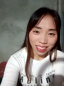 Snapshot of sulove_xx chatting on 10-31-25, 11:44 sulove xx online show from 10-31-25, 11:44