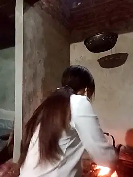 Snapshot of sulove_xx chatting on 11-13-25, 01:48 sulove xx online show from 11-13-25, 01:48