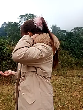 Snapshot of sulove_xx chatting on 12-15-25, 02:49 sulove xx online show from 12-15-25, 02:49