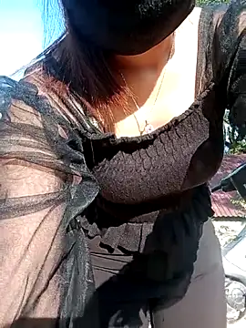 Snapshot of sulove_xx chatting on 12-19-25, 02:29 sulove xx online show from 12-19-25, 02:29