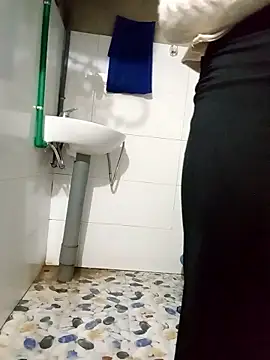 Snapshot of sulove_xx chatting on 01-08-26, 01:35 sulove xx online show from 01-08-26, 01:35