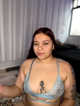 Snapshot of MelissaJhones chatting on 10-13-25, 02:17 MelissaJhones online show from 10-13-25, 02:17