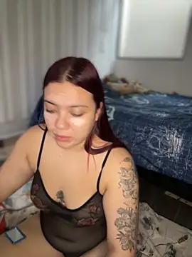 Snapshot of MelissaJhones chatting on 10-17-25, 07:05 MelissaJhones online show from 10-17-25, 07:05