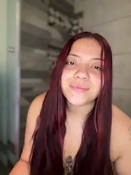 Snapshot of MelissaJhones chatting on 10-20-25, 07:31 MelissaJhones online show from 10-20-25, 07:31