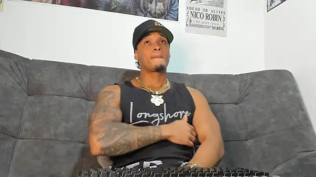 Snapshot of _MACCARTHY_TAYLOR chatting on 10-22-25, 12:33 MACCARTHY TAYLOR online show from 10-22-25, 12:33