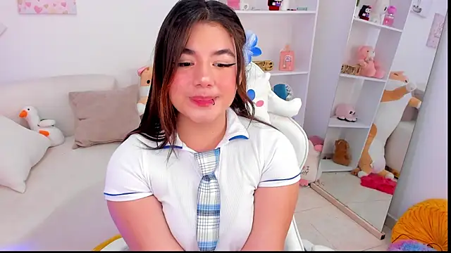 dolce antonellaa online show from 11-16-25, 12:49