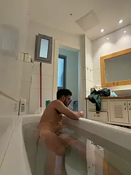 husbandandwifetobe online show from 12-20-25, 01:18