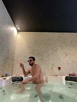 husbandandwifetobe online show from 02-21-26, 01:01