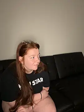 Snapshot of ScarlettSinner chatting on 10-24-25, 02:41 ScarlettSinner online show from 10-24-25, 02:41