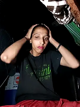 Snapshot of Pinki_thakur_1 chatting on 07-05-26, 06:37 Pinki thakur 1 online show from 07-05-26, 06:37