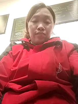 miumiu 00 online show from 02-22-26, 01:31