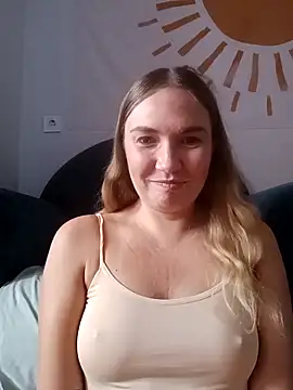 Snapshot of KisaVixen chatting on 10-01-25, 08:53 KisaVixen online show from 10-01-25, 08:53