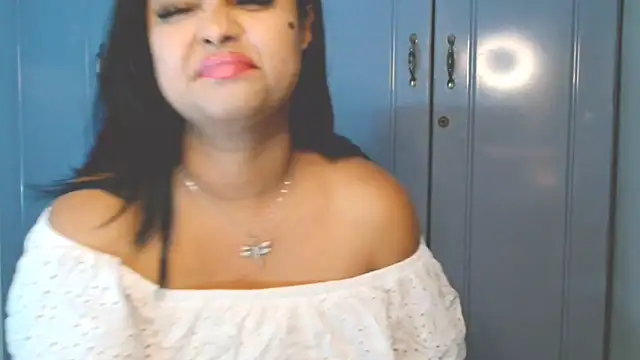 Indian GlowingMiax online show from 10-06-25, 06:27