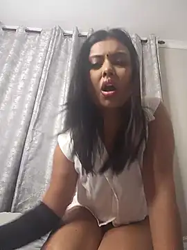 Indian GlowingMiax online show from 11-15-25, 03:37