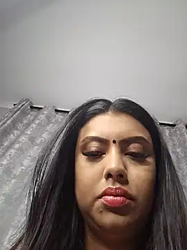 Indian GlowingMiax online show from 02-18-26, 02:07