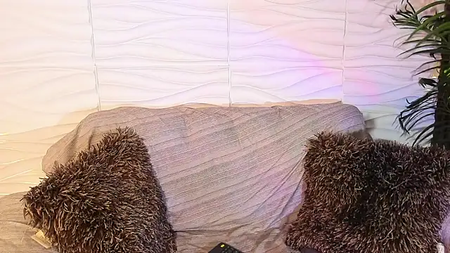 Suxan White  online show from 04-09-26, 07:52