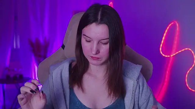 AgataWillis online show from 11-04-25, 05:39