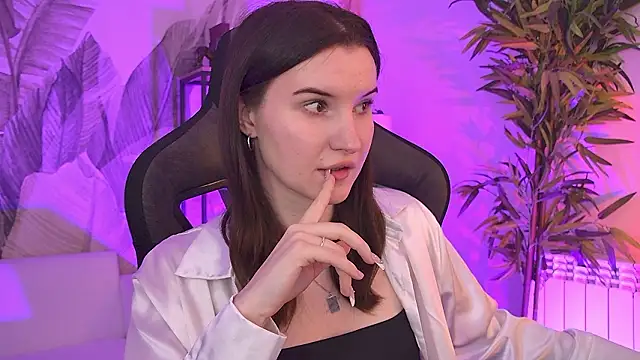 AgataWillis online show from 02-11-26, 07:46