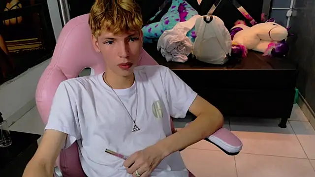 park jimin1 online show from 09-22-25, 12:07