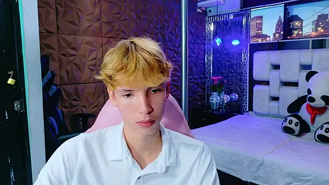 park jimin1 online show from 10-13-25, 01:33