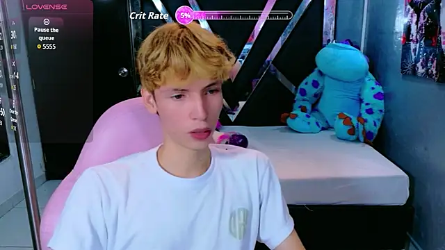 park jimin1 online show from 10-21-25, 12:06