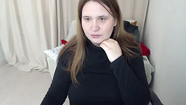 Snapshot of AdelinaLawson chatting on 03-17-25, 04:01 AdelinaLawson online show from 03-17-25, 04:01