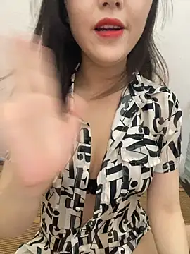 Snapshot of Dieknr chatting on 10-06-25, 01:25 Dieknr online show from 10-06-25, 01:25