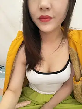 Snapshot of Dieknr chatting on 10-25-25, 01:46 Dieknr online show from 10-25-25, 01:46