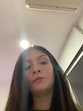 Snapshot of Danielaeliana chatting on 05-03-26, 02:06 Danielaeliana online show from 05-03-26, 02:06