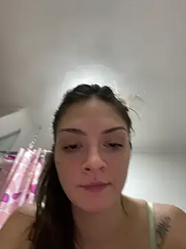 Snapshot of Danielaeliana chatting on 05-28-26, 01:14 Danielaeliana online show from 05-28-26, 01:14