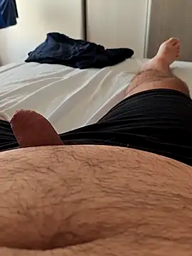 Snapshot of t-dog26 chatting on 10-19-25, 08:26 t-dog26 online show from 10-19-25, 08:26