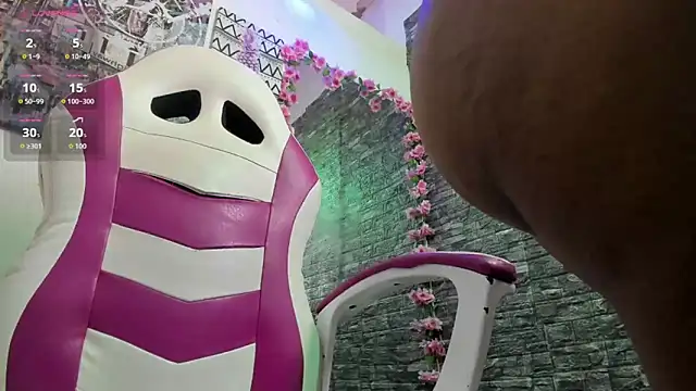 Snapshot of karoll__sex chatting on 11-05-25, 01:11 karoll sex online show from 11-05-25, 01:11