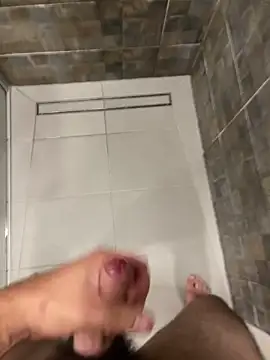 Snapshot of MrZli chatting on 10-13-25, 03:01 MrZli online show from 10-13-25, 03:01