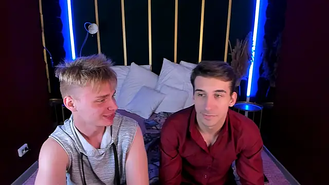 Snapshot of LawrenceMiles chatting on 09-28-25, 10:53 LawrenceMiles online show from 09-28-25, 10:53