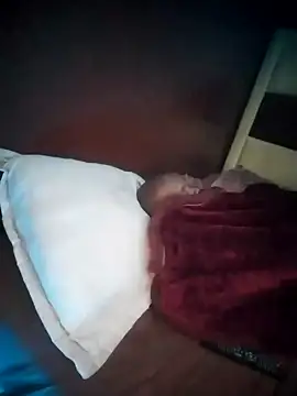 Snapshot of TinnyVsGiant chatting on 09-23-25, 02:58 TinnyVsGiant online show from 09-23-25, 02:58