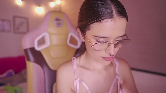 Lana Dreams  online show from 06-23-26, 01:58