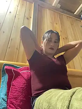 Snapshot of phungtiti chatting on 11-05-25, 07:52 phungtiti online show from 11-05-25, 07:52