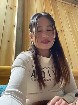 Snapshot of phungtiti chatting on 11-15-25, 01:47 phungtiti online show from 11-15-25, 01:47