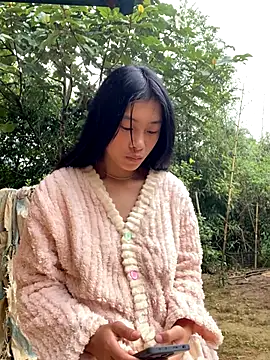 EmLy02 online show from 10-26-25, 01:00