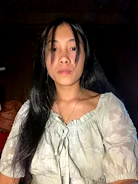 EmLy02 online show from 11-05-25, 12:16