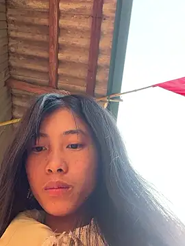 Snapshot of EmLy02 chatting on 01-13-26, 01:22 EmLy02 online show from 01-13-26, 01:22